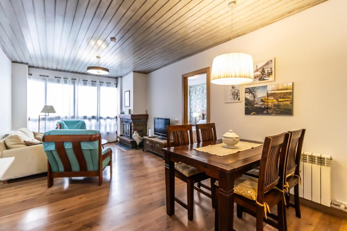 Apartamento San Fabian De Bossòst Exteriör bild